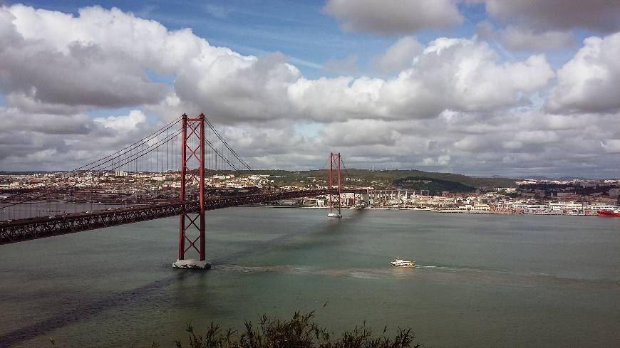 Ponte 25 de Abril