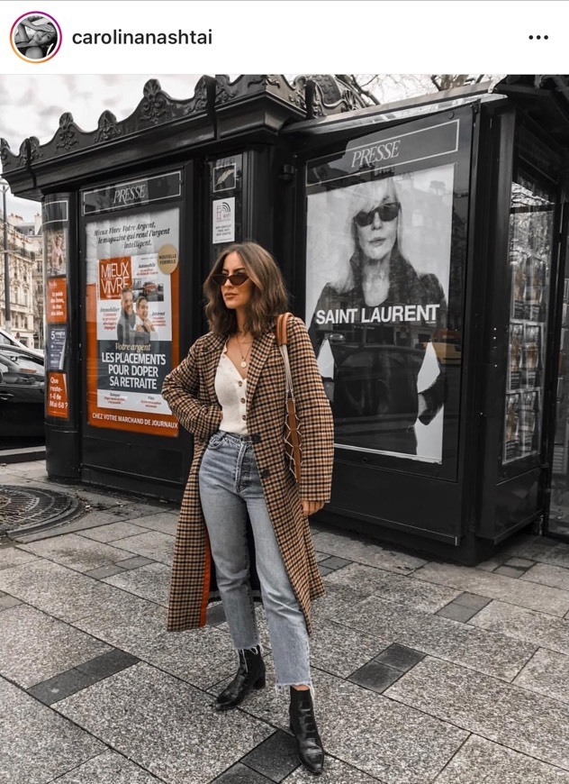 Social @carolinanashtai • Outfit23