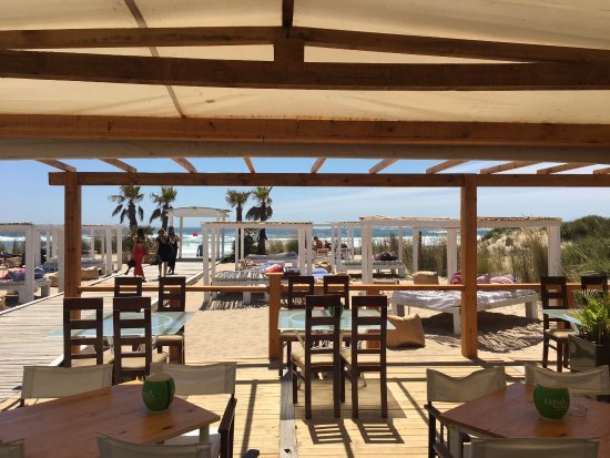 Kontiki - Restaurante Bar Na Praia