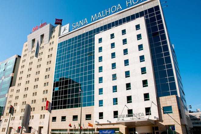 Place SANA Malhoa Hotel