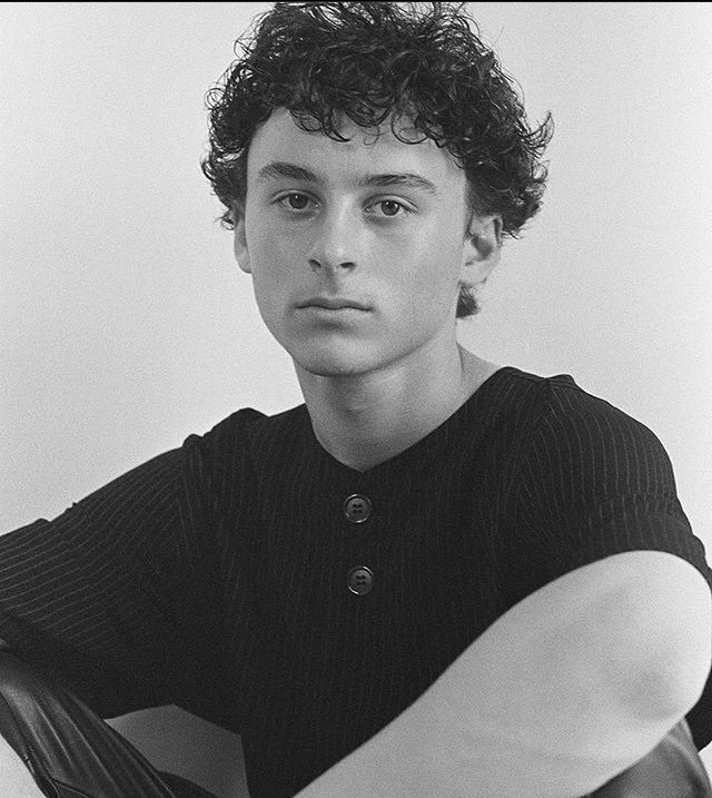 actors - Wyatt Oleff
