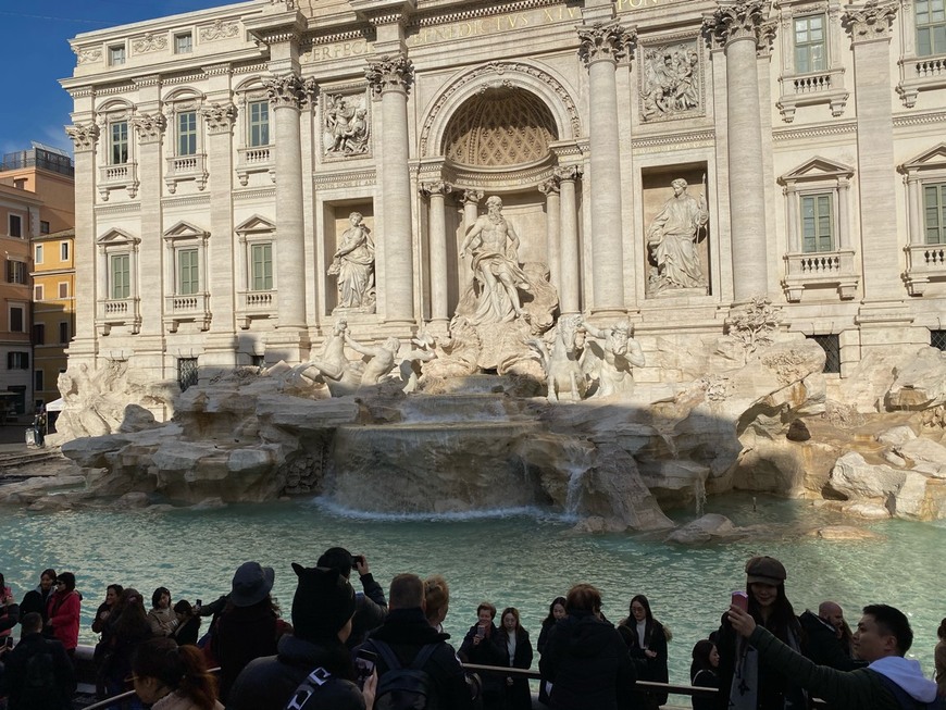 Place Fontana di Trevi