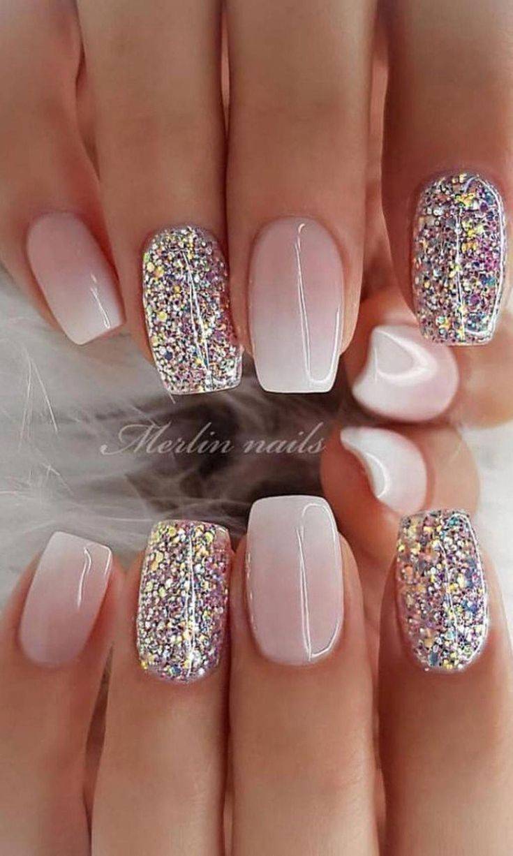 Social Nails