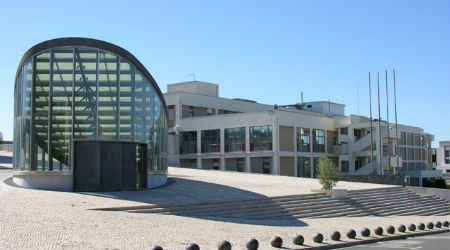 Place Faculdade de Medicina Dentária