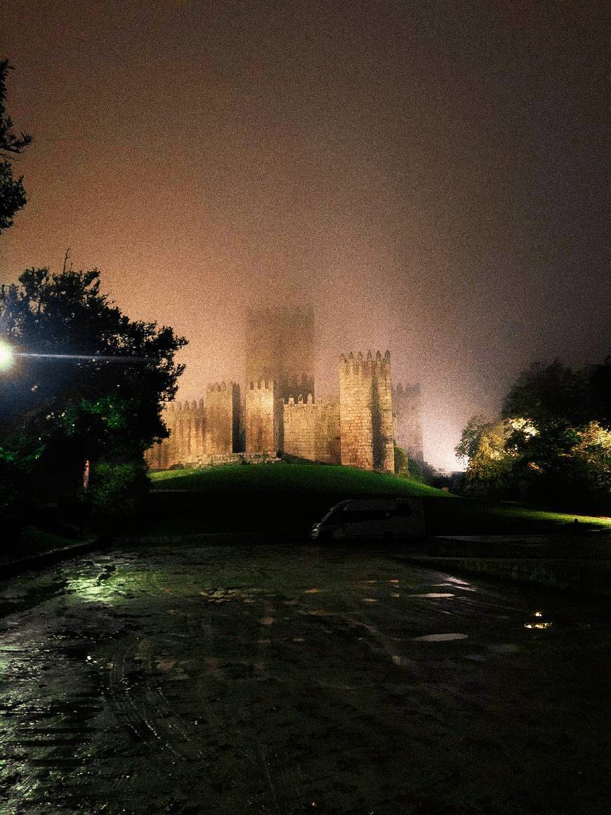 Place Guimarães Castle