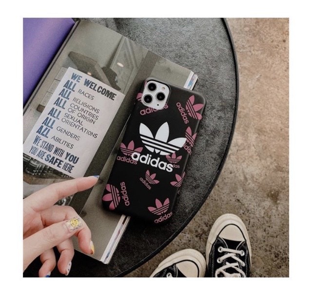 Moda Adidas Case 🌸