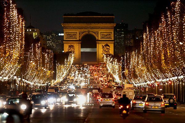 Place Champs-Élysées