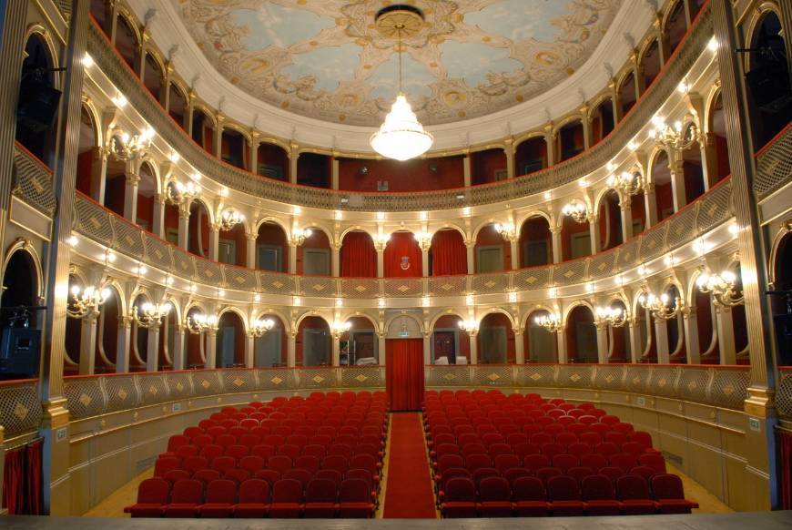 Lugar Municipal Theater Sá de Miranda