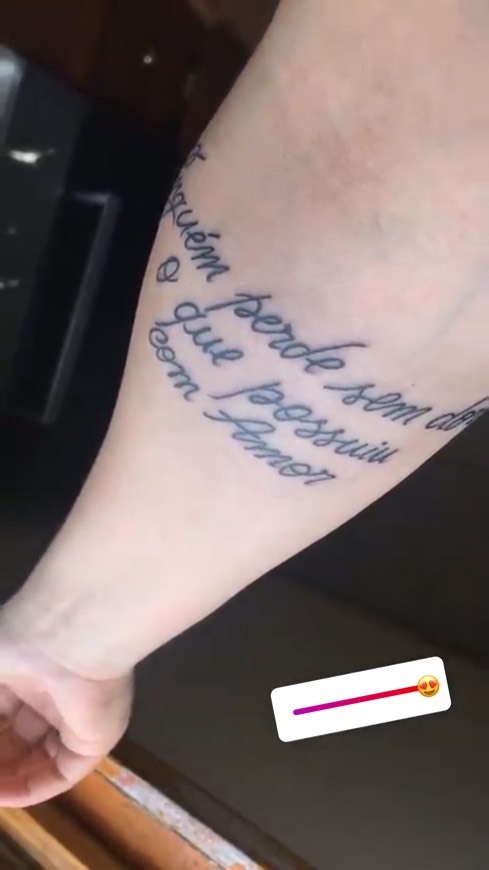 “ Ninguém perde sem dor o que possuiu com amor “