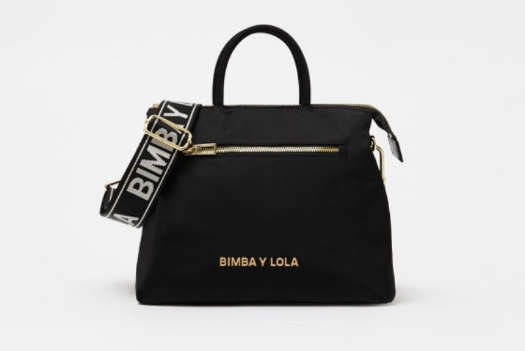 Moda BIMBA Y LOLA black tote bag from the Olympia Collection ✨