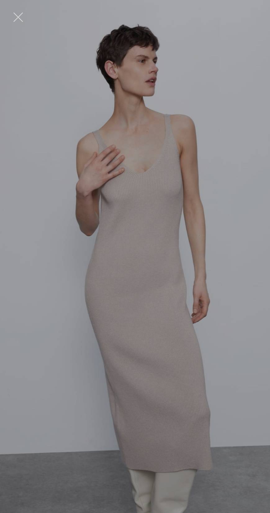 Vestido de malha de alças 