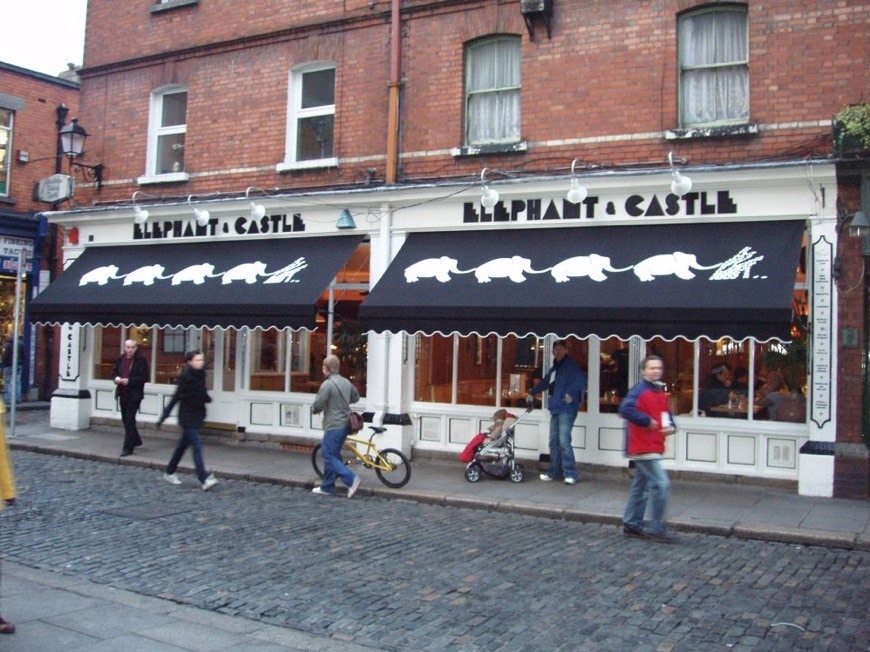 Elephant & Castle Temple Bar