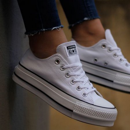 Product Converse brancos com plataforma 