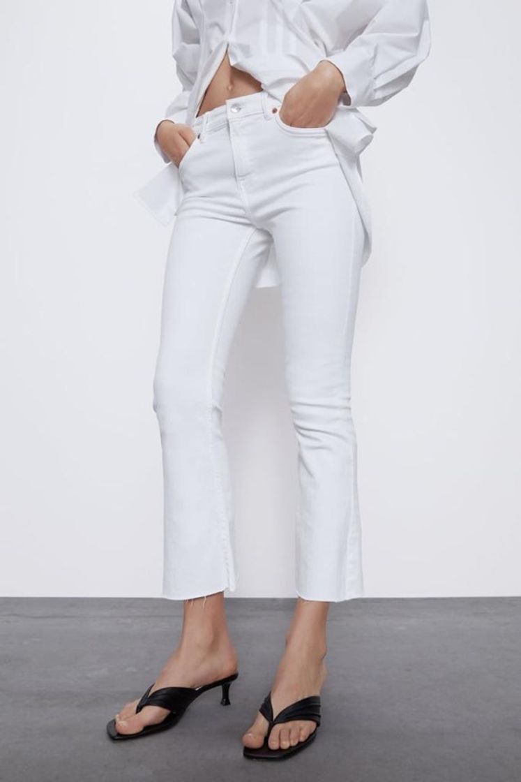 Product ZARA JEANS MID RISE FLARE