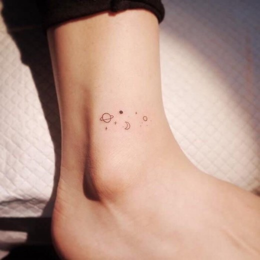 Tatuagem no pé 