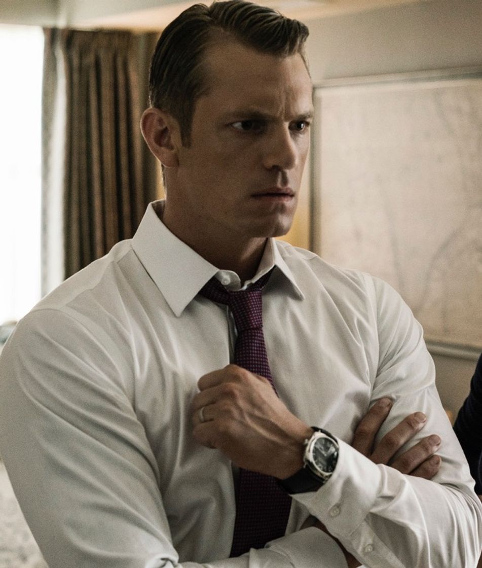 Social Joel Kinnaman