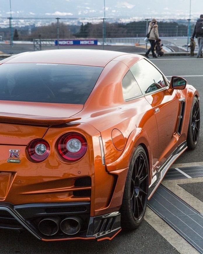 Fashion NISSAN GT-R35