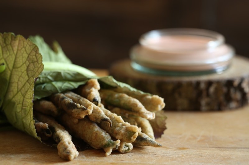 Moda Tempura de Favas com Molho de Brandy