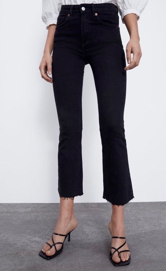 Product Zara Mid Rise Cropped Flare Preto