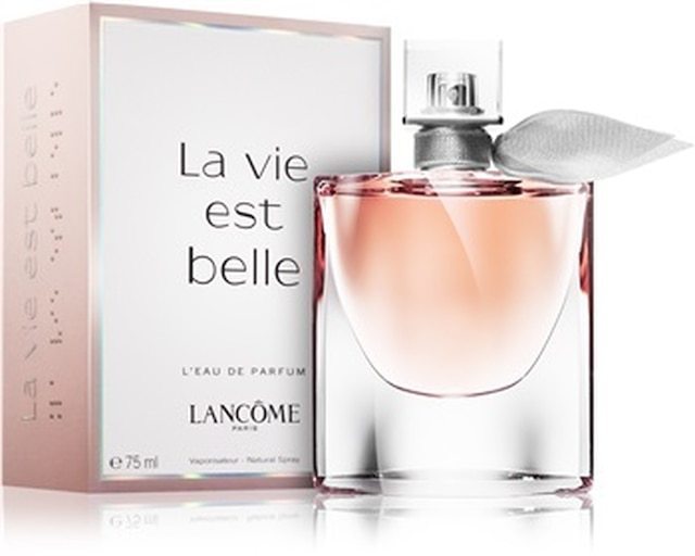 Social LANCÔME
La Vie Est Belle
Eau de Parfum