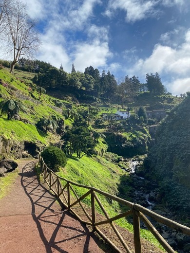 Ribeira dos Caldeirões