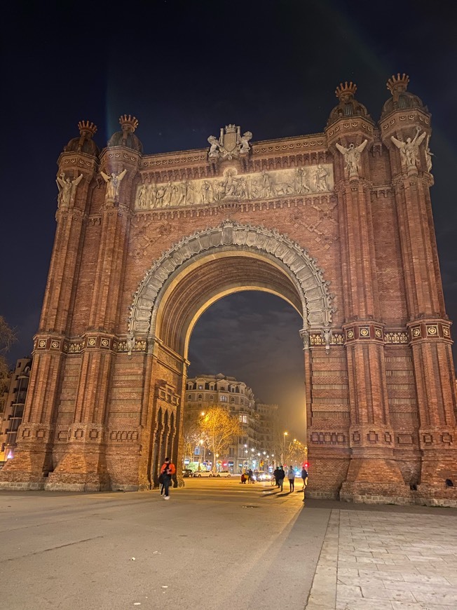 Place Arc de Triomf