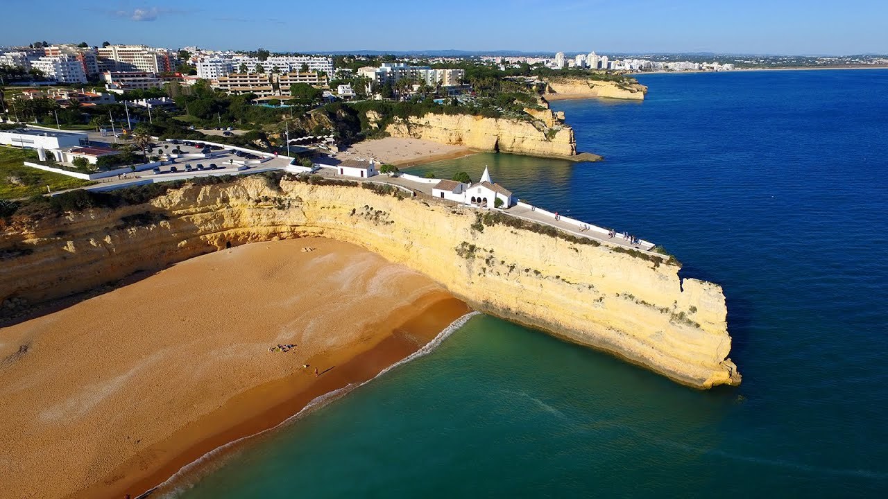 Praia de Nossa Senhora da Rocha