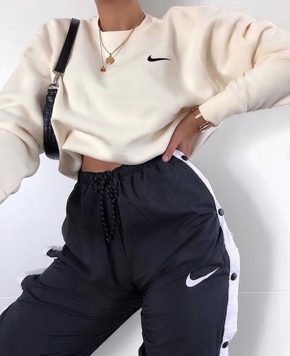 Look desportivo nike❤️🥰