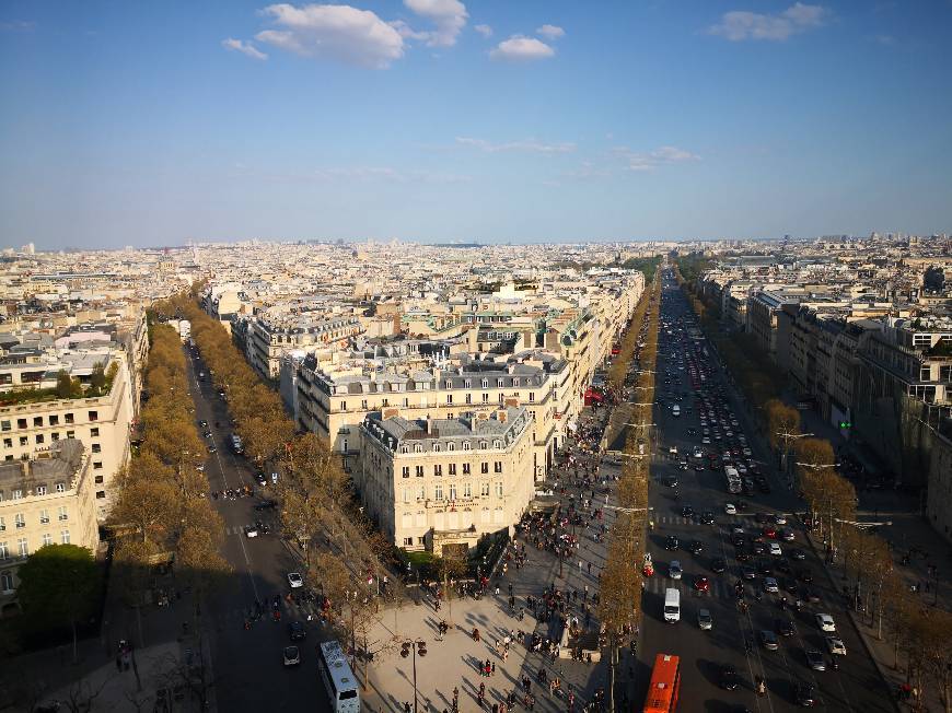 Place Avenue des Champs-Élysées