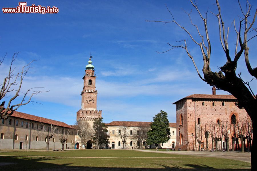 Places Castello Sforzesco