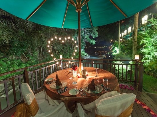 Restaurantes Swept Away Restaurant Ubud @ The Samaya Ubud