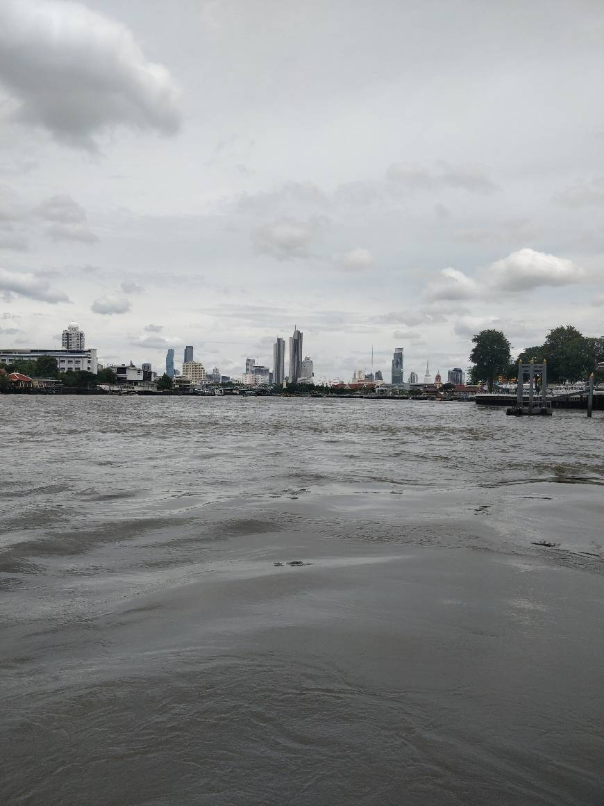 Place Chao Phraya River