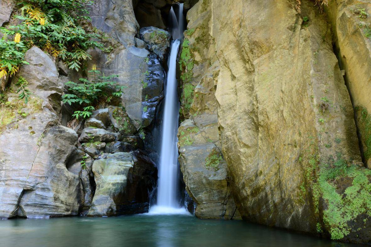 Lugar Cascata do Salto do Cabrito