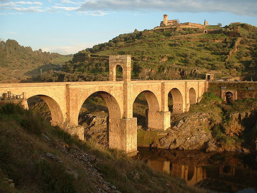 Lugar Alcántara Bridge