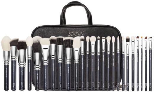 ZOEVA kit of makeup brushes