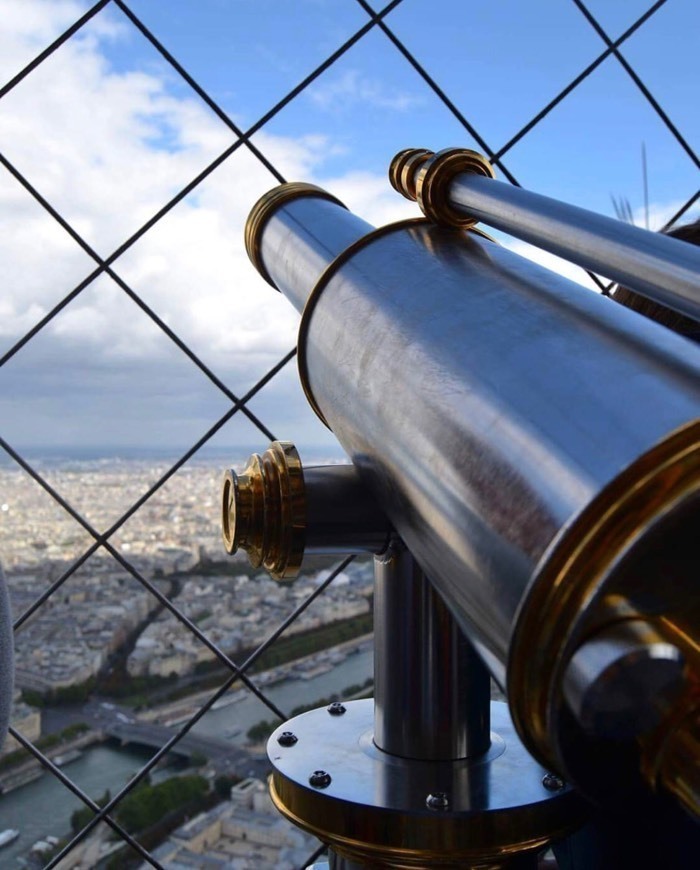 Place Torre Eiffel