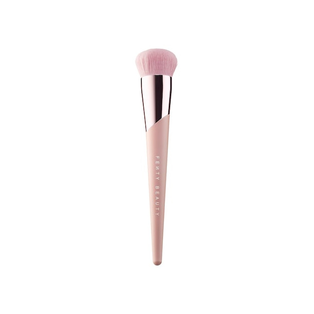 Producto Fenty Beauty by Rihanna
Kabuki-Buff Foundation Brush
Pincel 