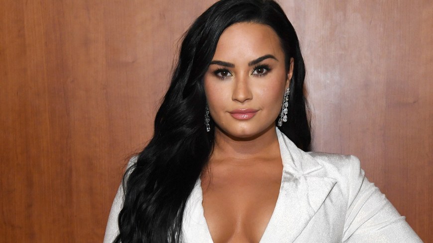 Social Demi Lovato