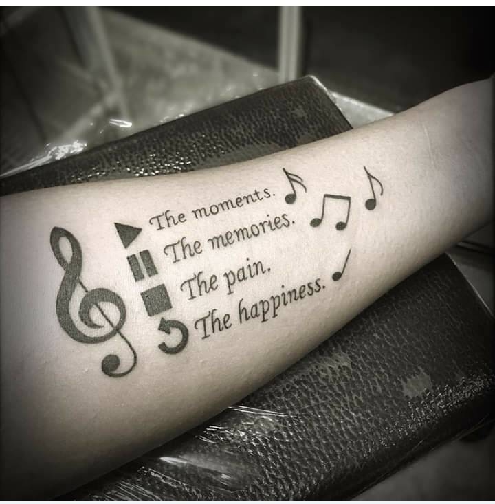 Moda Music Tattoos (21) | Desenhos de tatuagem de música, Tatuagens ...