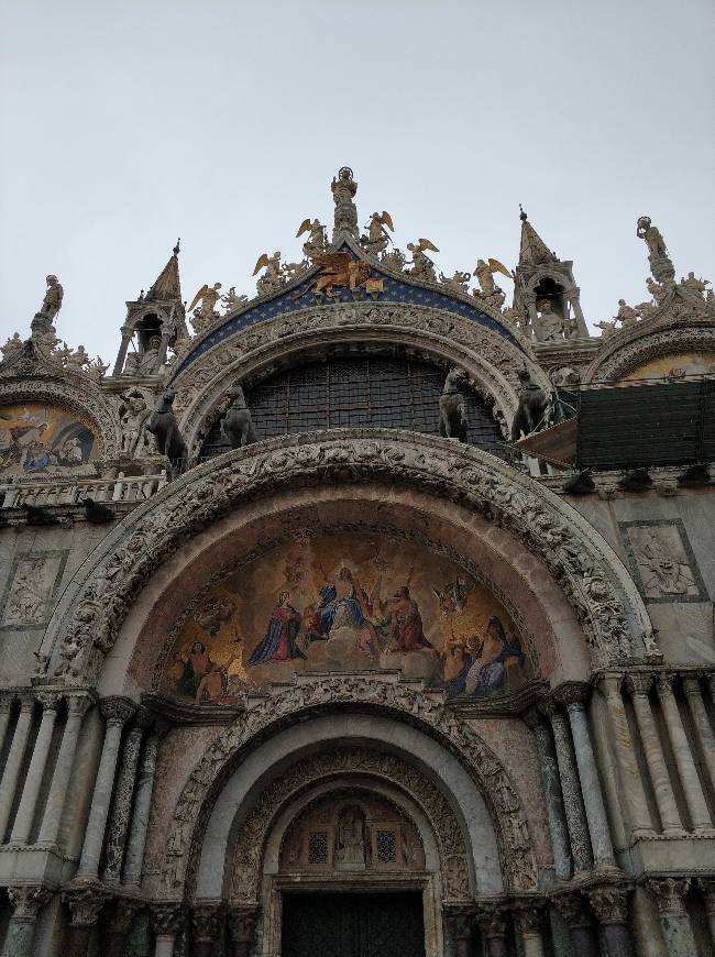 Place Basílica de San Marcos