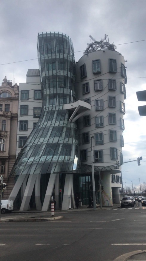 Lugar Dancing House