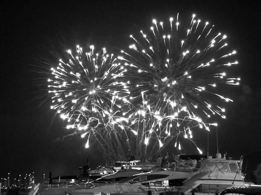 Moda Fogo de artifício a sair do barco ✨