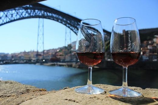 Private Wine Tour - LAB PORTUGAL TOURS