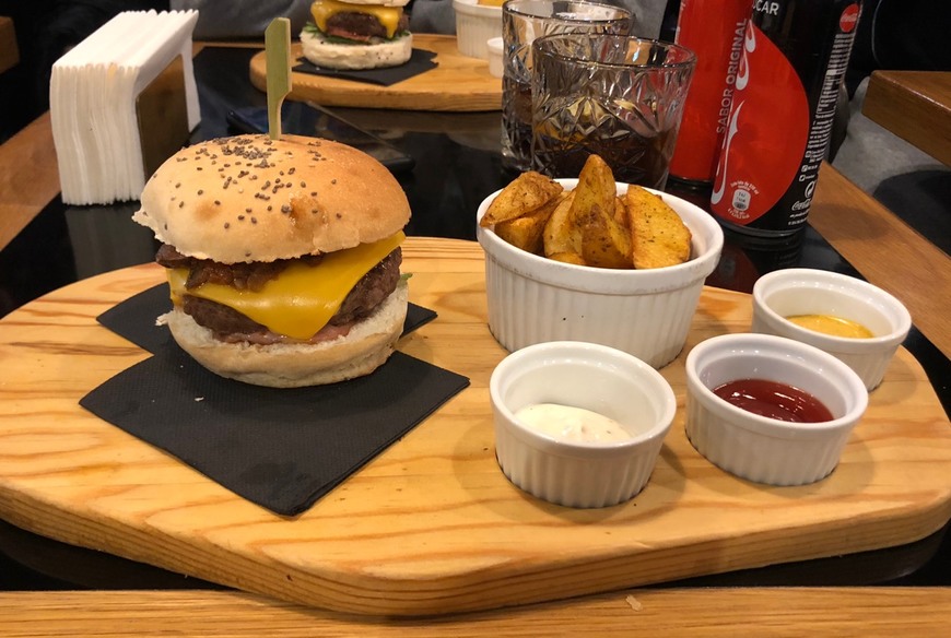 Restaurants Dan's Finger Food and Drinks