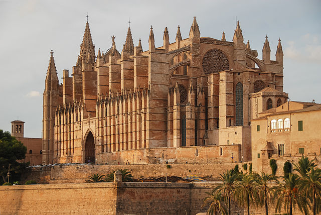 Lugar Catedral-Basílica de Santa María de Mallorca