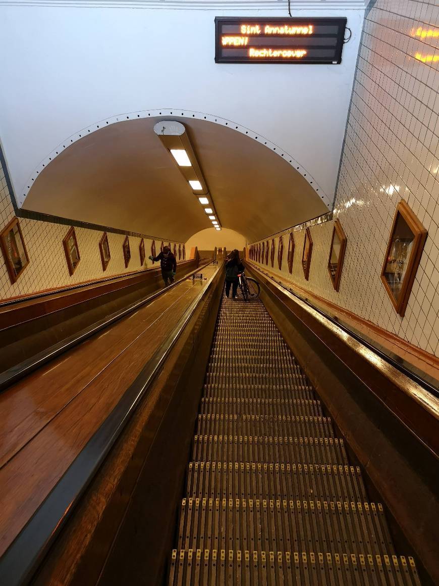 Place St. Anna's Pedestrian Tunnel