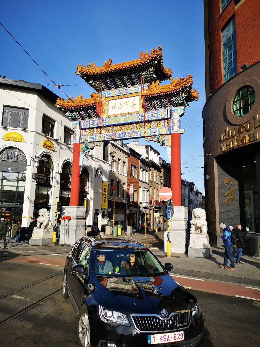 Place Chinatown Gate