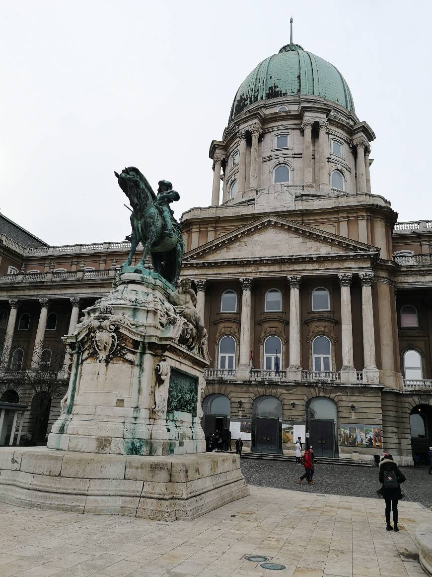 Restaurants Buda Castle