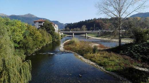 Puente Peatonal sobre el Rio Piloña