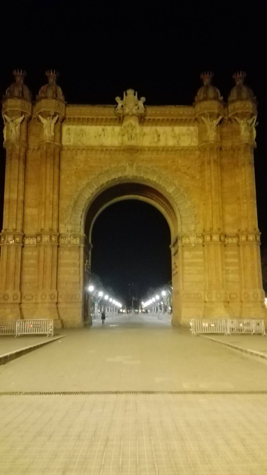 Place Arc de Triomf